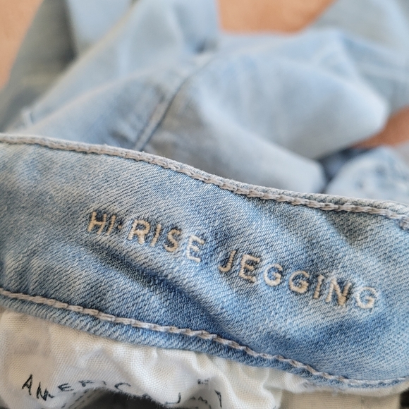 AMERICAN EAGLE Ne(x)t Level Stretch Hi-Rise Jegging High Waist Light Wash Jeans - Picture 4 of 8